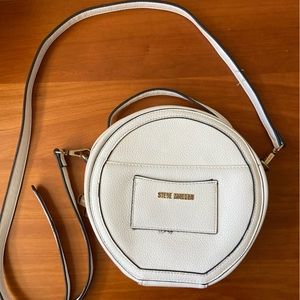 Steve Madden White Cross-body purse